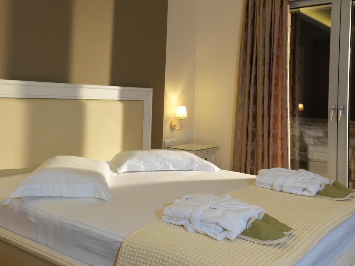 Hondos Classic Hotel & Spa Nestani Bagian luar foto